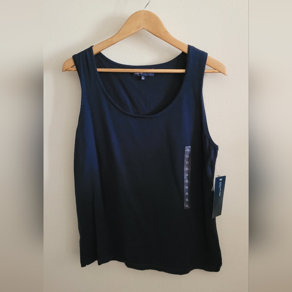 Women's Navy Blue Knit Sleeveless Top